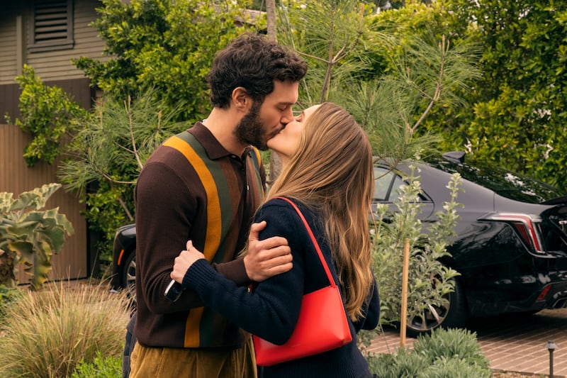 Adam Brody as Noah and Kristen Bell as Joanne in 'Nobody Wants This'