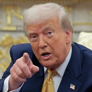 WASHINGTON, DC - JULY 22: U.S. President Donald Trump calls on a reporter during a meeting with Philippine President Ferdinand Marcos Jr. in the Oval Office at the White House on July 22, 2025 in Washington, DC. Trump and Marcos are expected to discuss trade tariffs, increasing security cooperation in the face of China’s growing maritime power in the West Philippine Sea and other topics. (Photo by Chip Somodevilla/Getty Images)